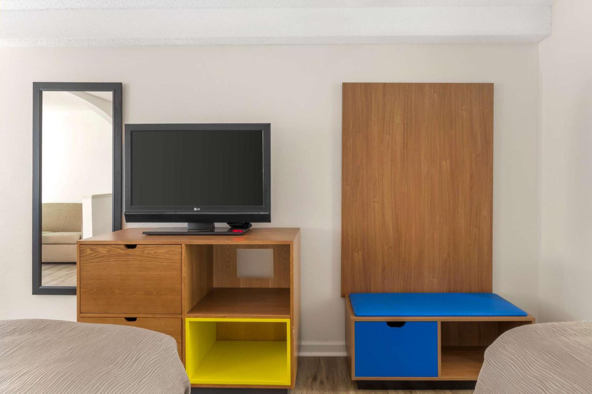 Quality Inn & Suites Decatur Priceville I-65 Buitenkant foto